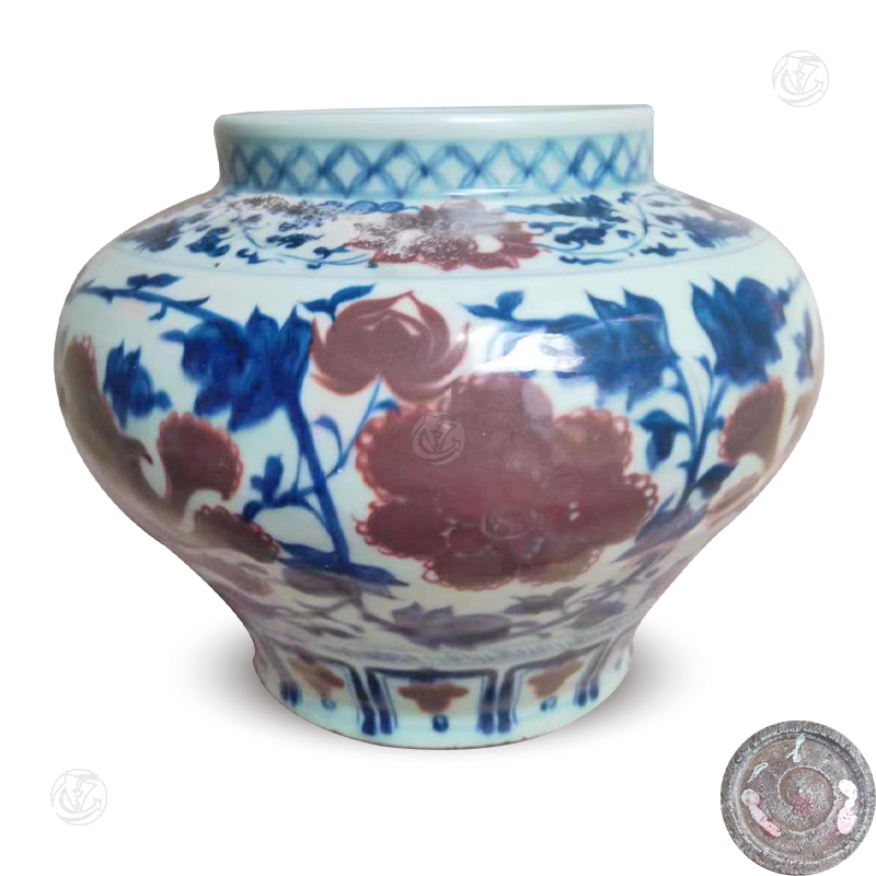 青花釉里红牡丹纹罐